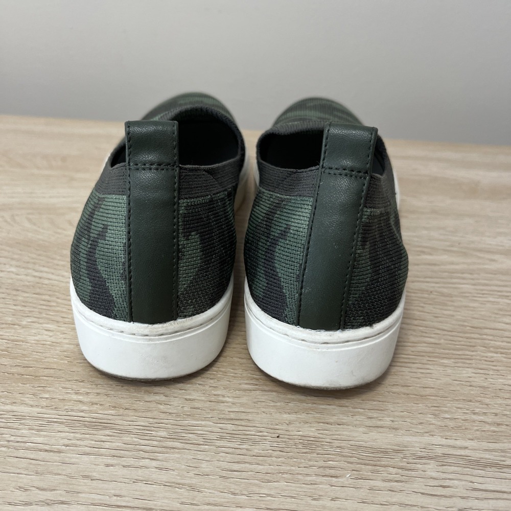 Banana Republic Women's Sustainable Flyknit Slip on Sneaker Olive Camo Size 7 - Picture 4 of 8
